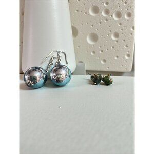 2-Pair Earring Set – Silver Dangle & Green Gem Studs – Vintage Style – Mixed Met
